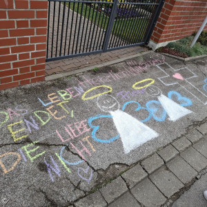 Kreidebotschaften der Konfis